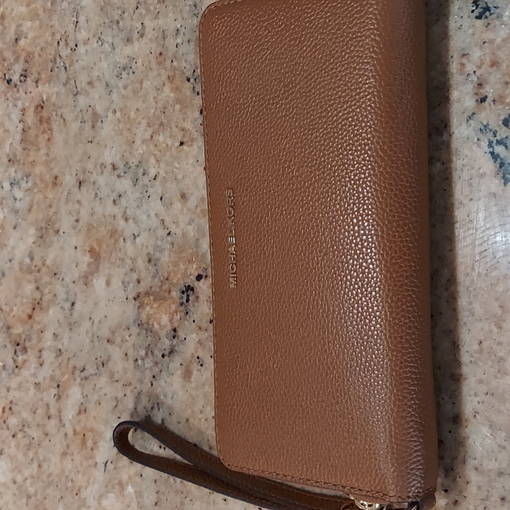 Michael Kors Jet Set Wristlet Wallet